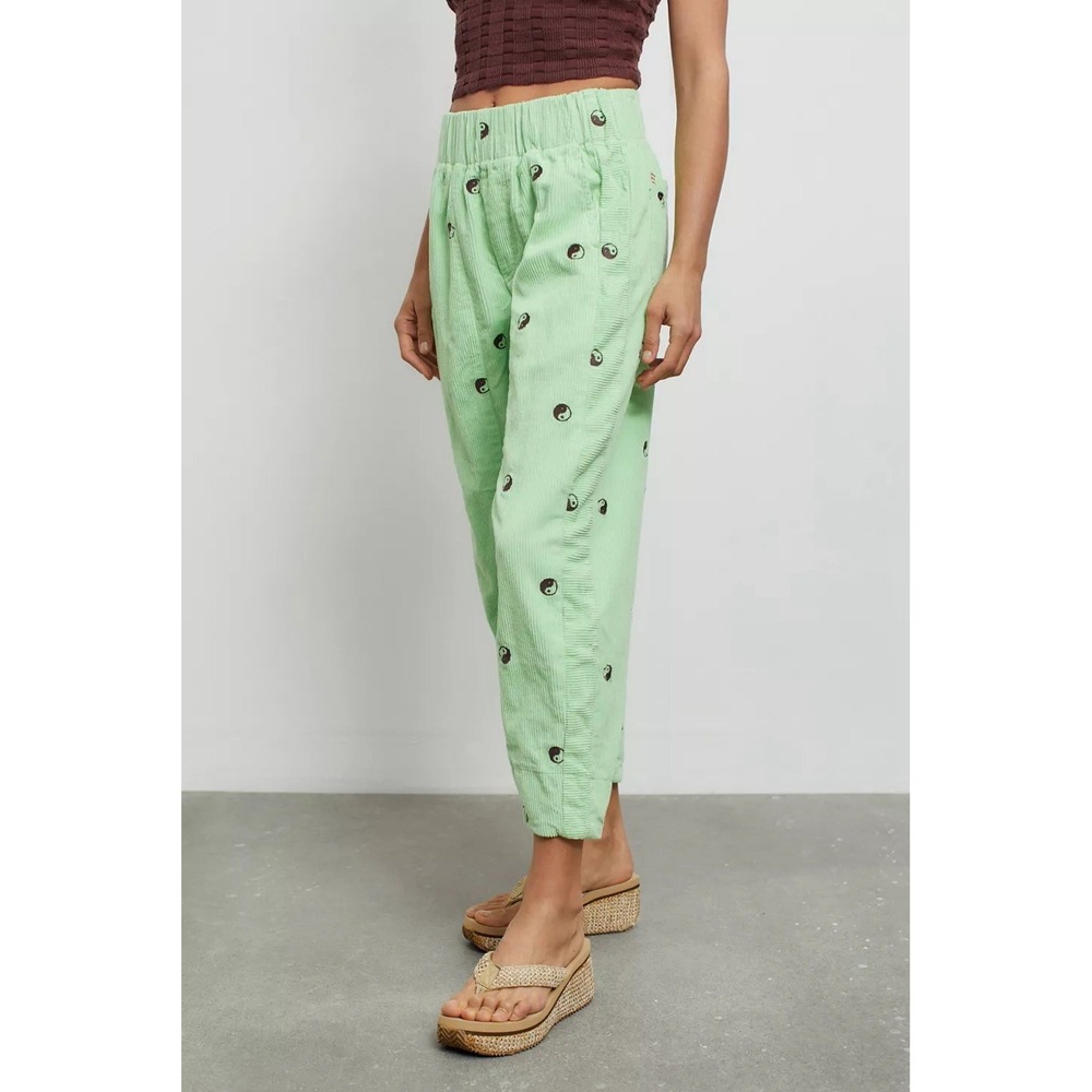 BDG Pants Womens Small Green Zaria Embroidered Corduroy Pull On Ying Yang Baggy